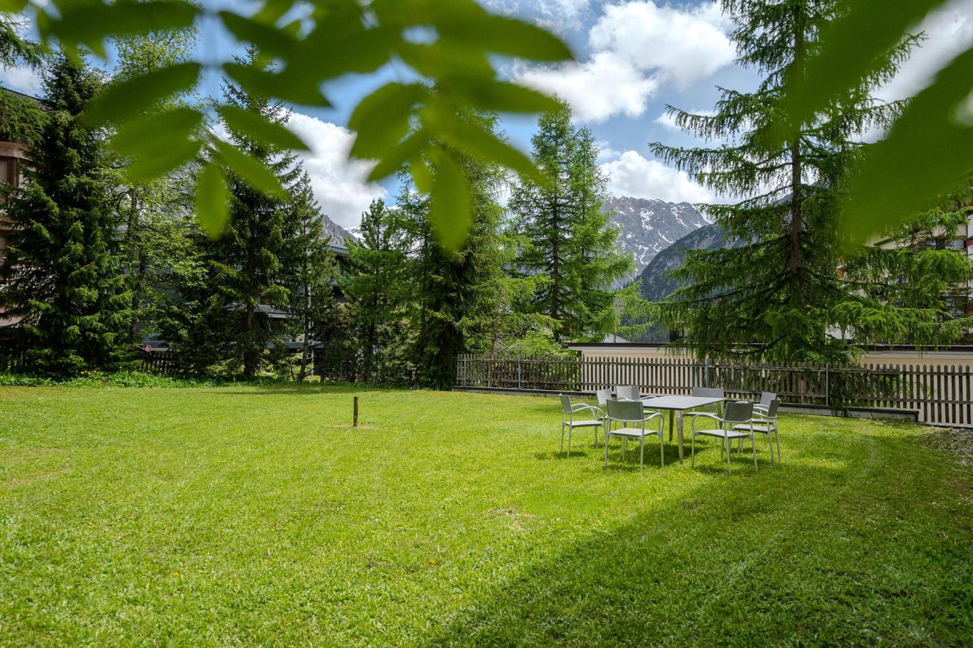 Haus Padrun 6 By Arosa Vacations Lägenhet Exteriör bild